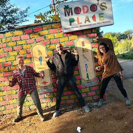 Modos Place Luxor Exteriör bild