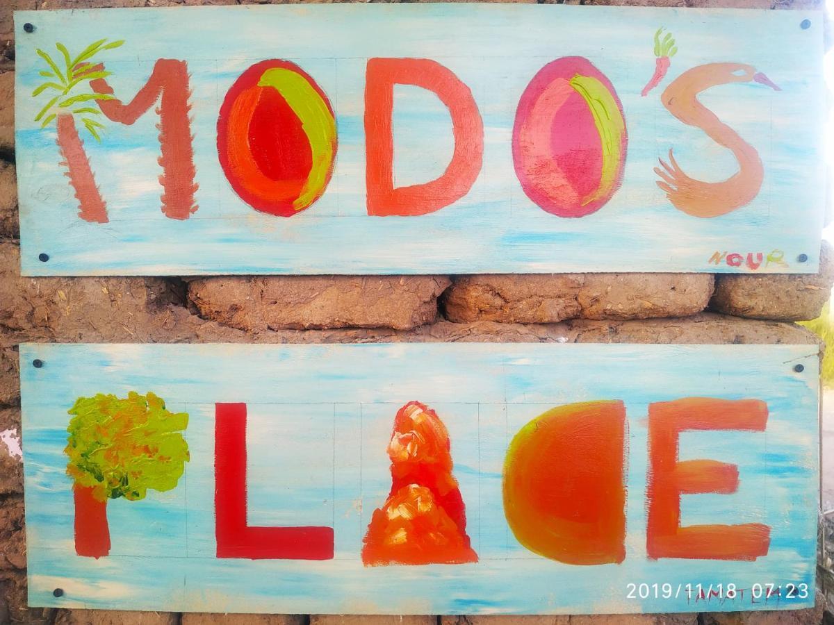 Modos Place Luxor Exteriör bild